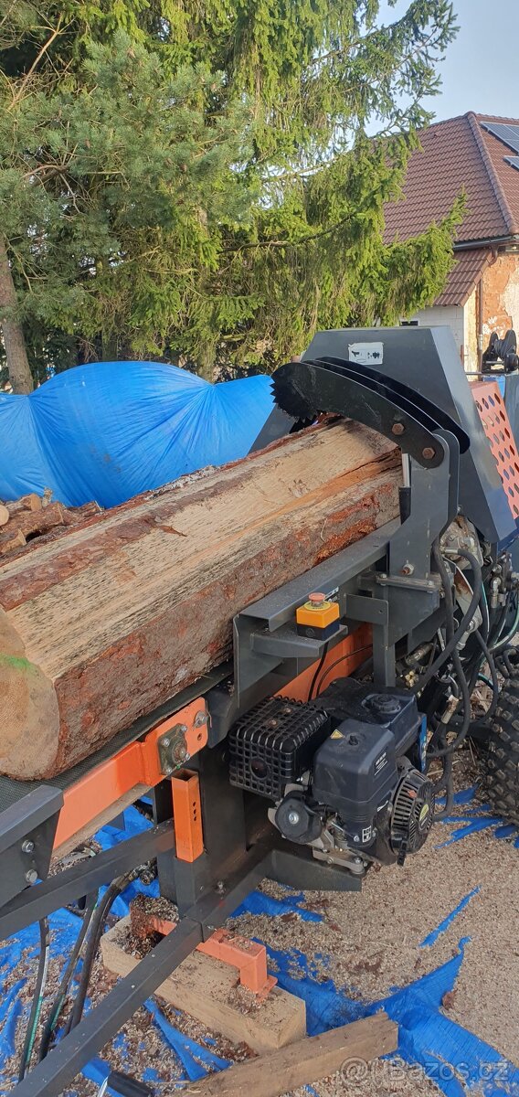 Zpracování palivového dřeva Štípání dřeva