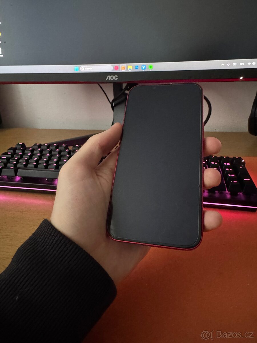 iPhone 13 Red - Nová Baterie