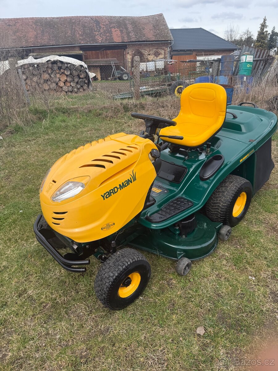 Prodám zahradní traktor MTD