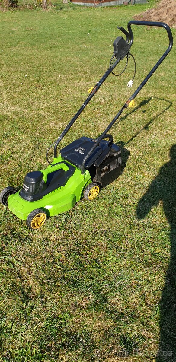Elektrická sekačka FIELDMANN