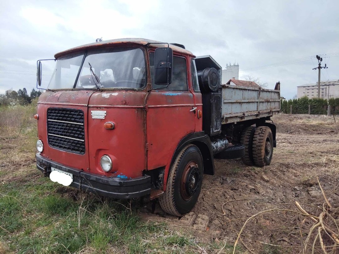 Škoda 706 mts