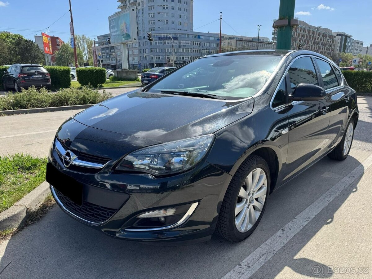 Opel Astra 1.4 Turbo 140k Smile