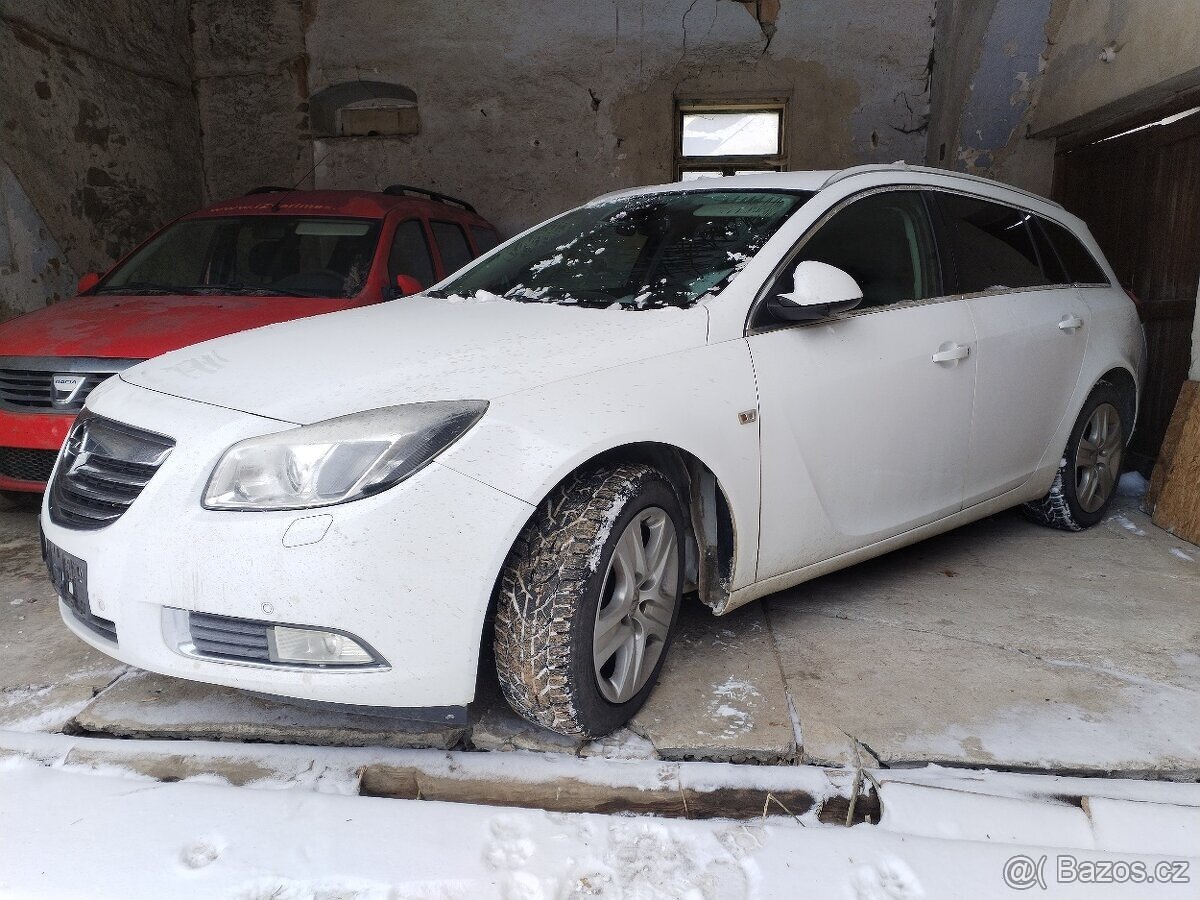 Opel Insignia 2.0 CDTi 96kW, rok 2011 - náhradní díly