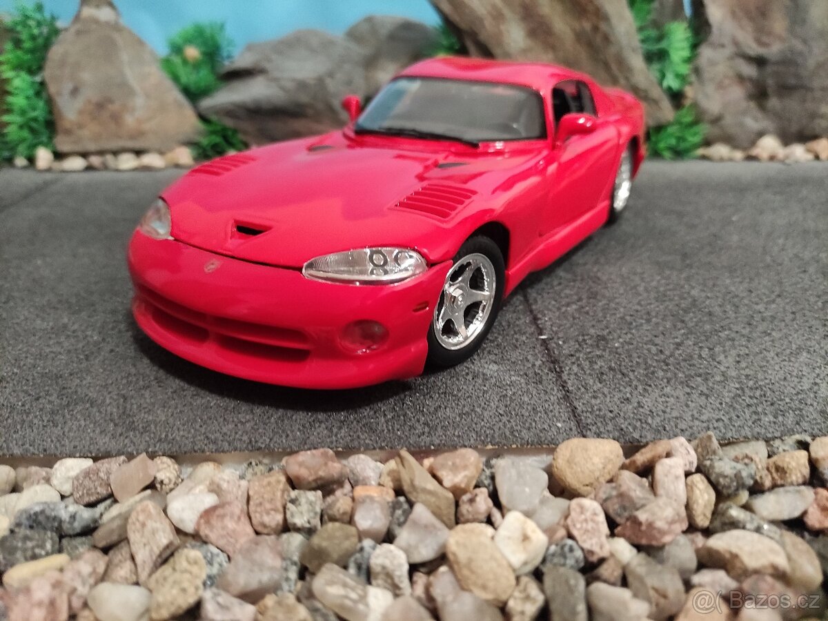 Prodám model 1:18 Dodge Viper GTS