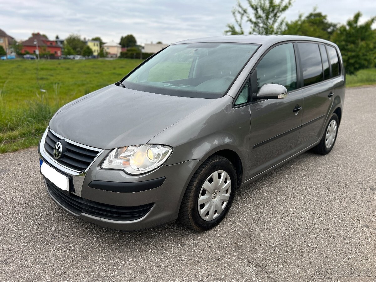 VW Touran 1.9TDI 66kW 2008 - 7 MÍST