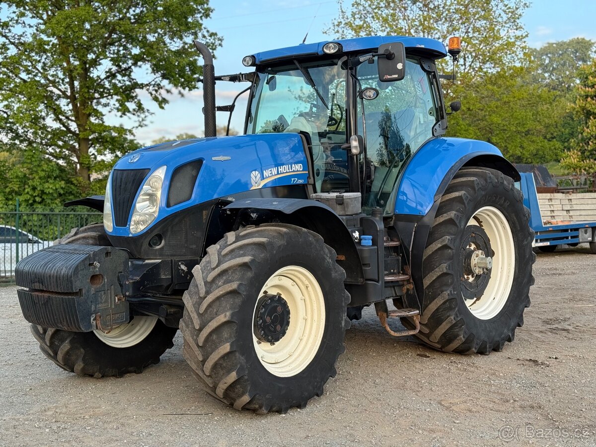 New Holland T7.250 výkon 184kW r.v 2013