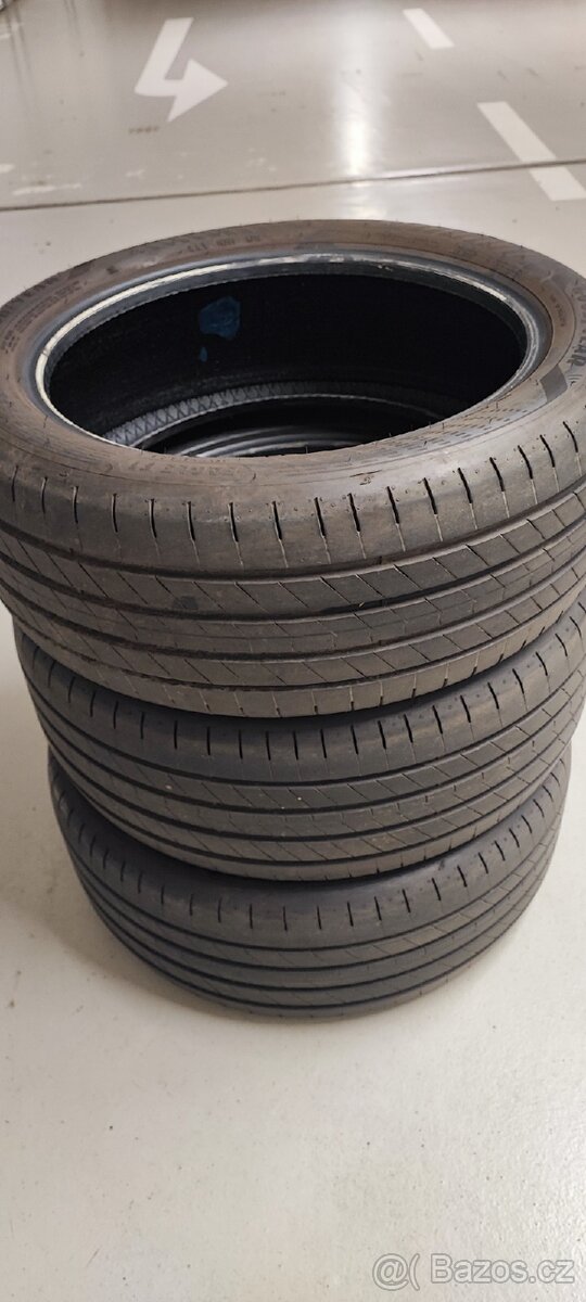 3ks 235/45/18 Goodyear Eagle F1 asimmetric 6, 4823, 7.2mm.