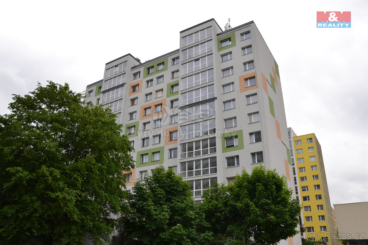 Prodej bytu 3+1, 68 m², Náchod, ul. Běloveská