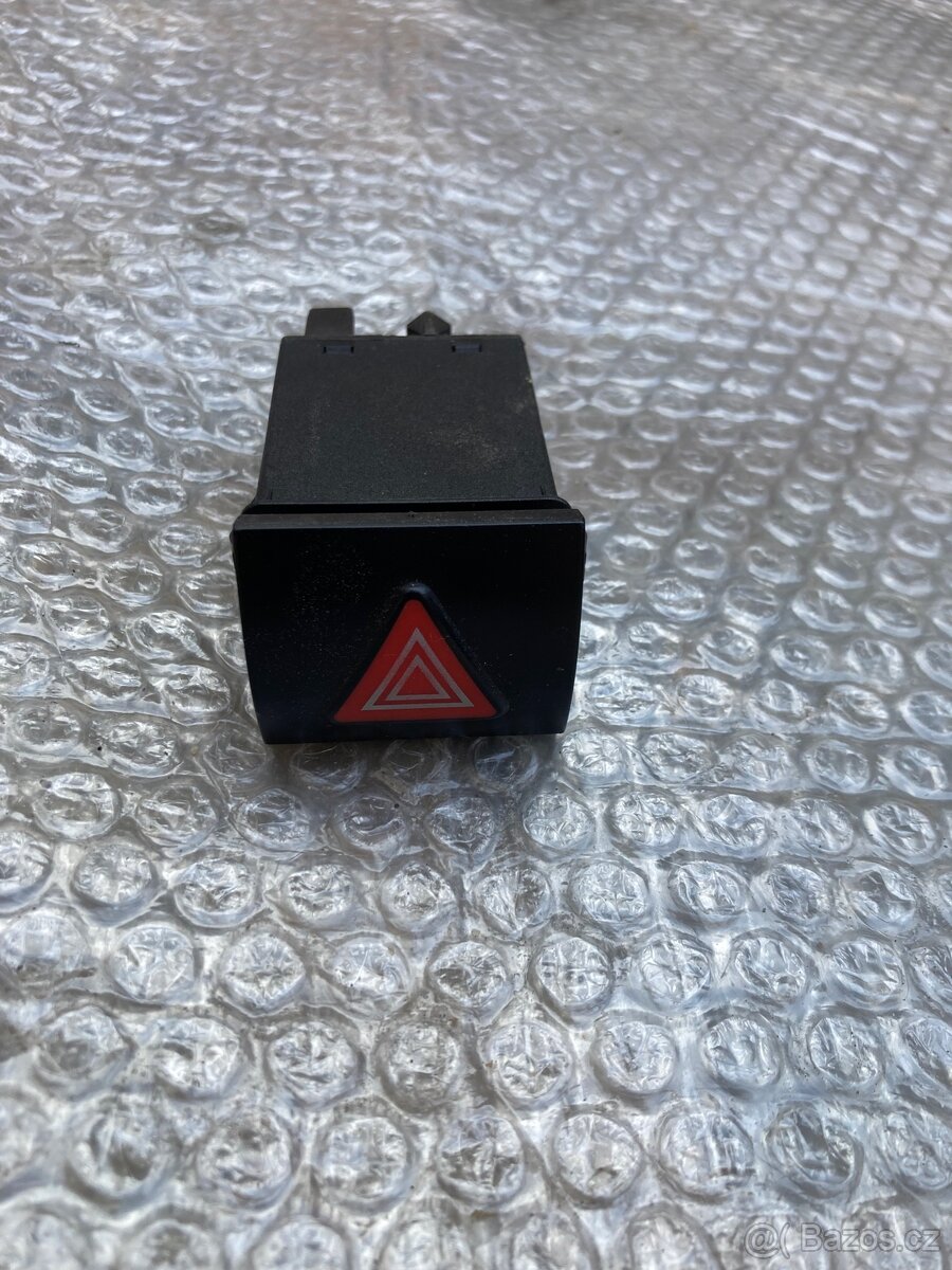 Spínač výstražných světel Seat Leon 1m