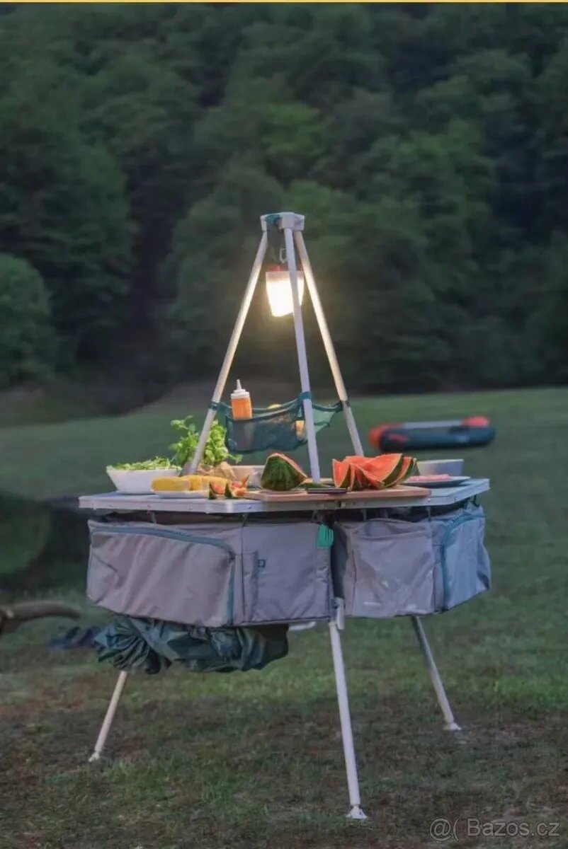 Quechua- Multifunctional camping kitchen unit - Tepee