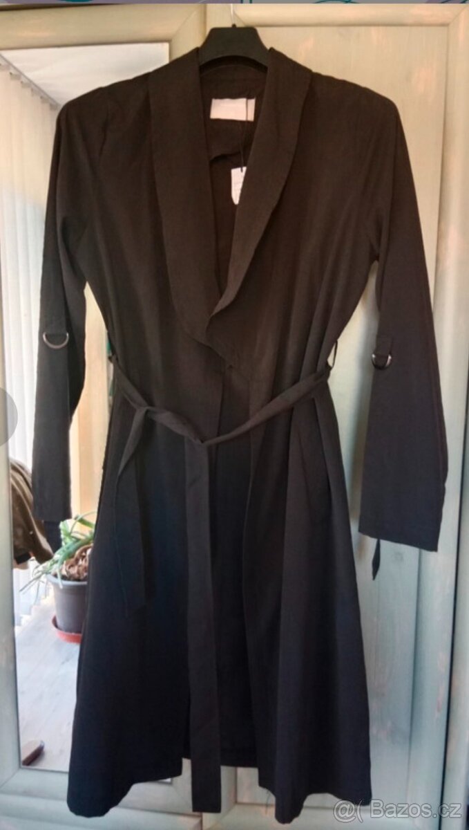 Krásný elegantní kabátek nový