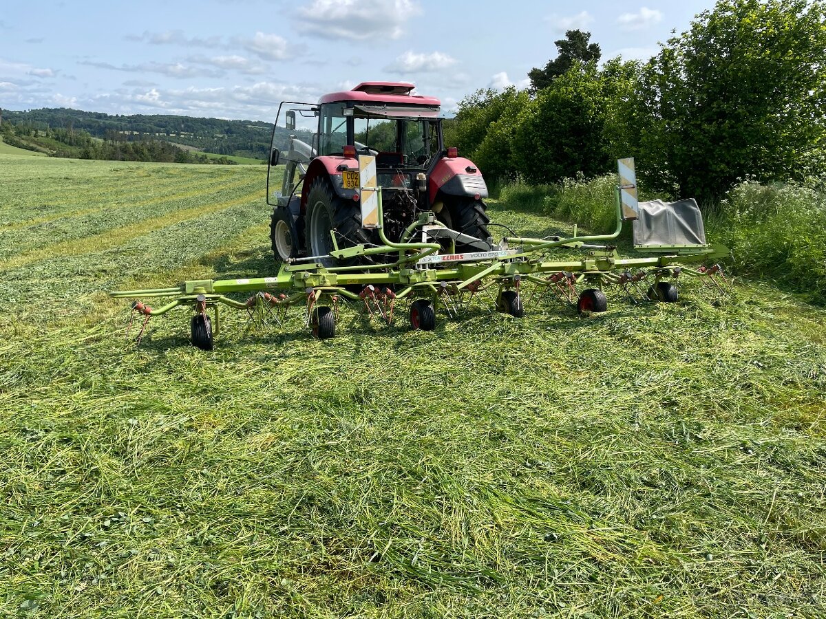 Obraceč sena. píce Claas volto 670, obracečka, obracák