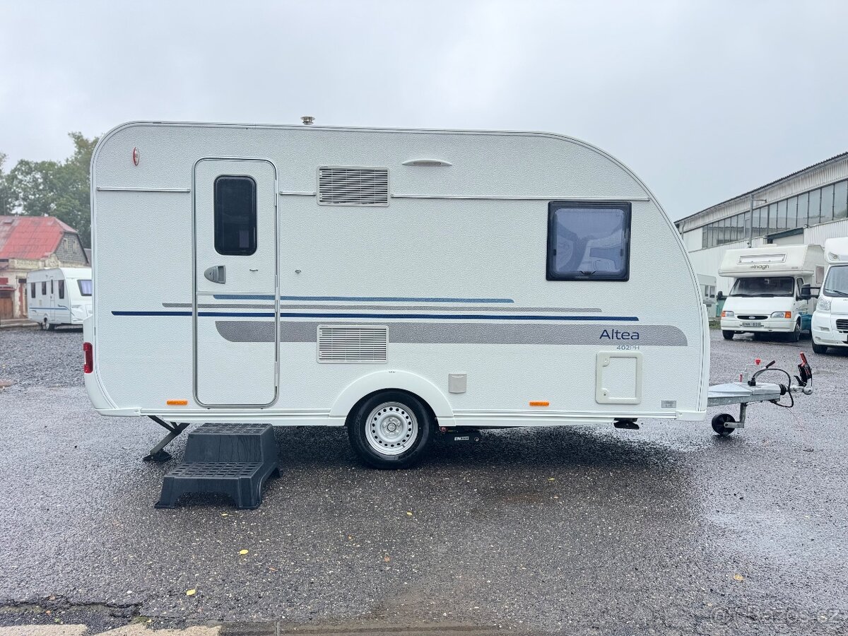 Adria Altea 402PH ~ Francouzská postel