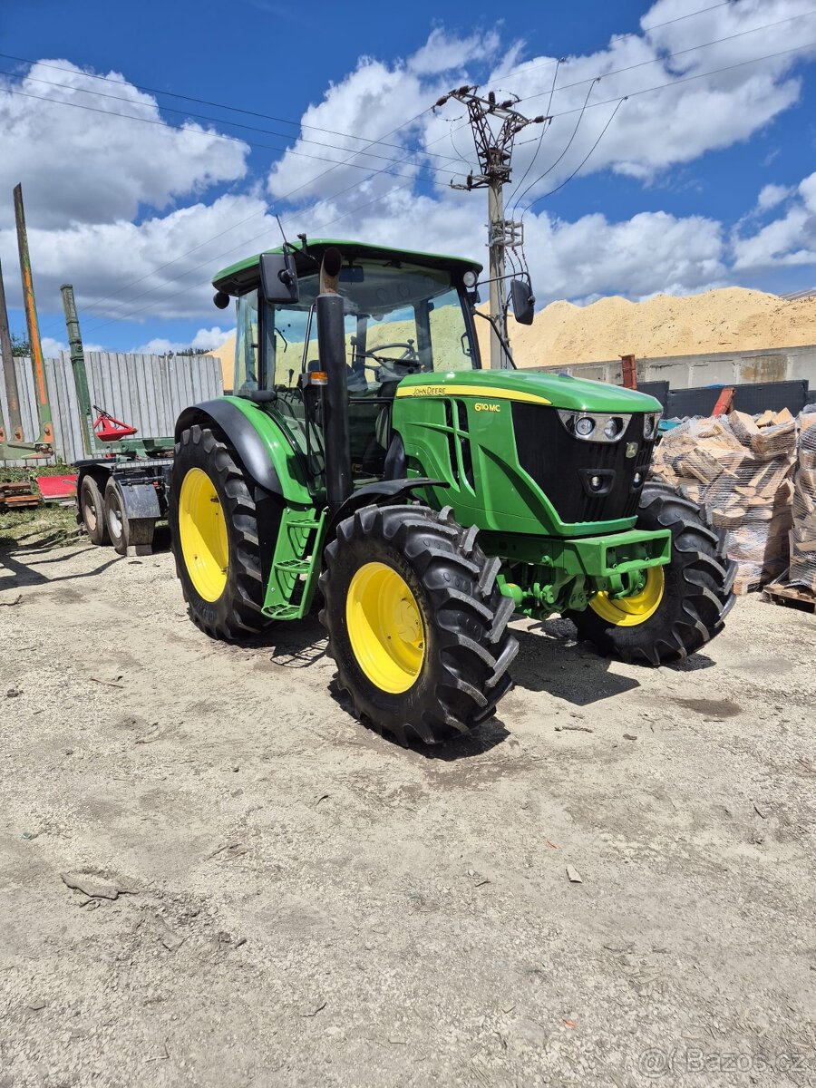 John Deere 6110
