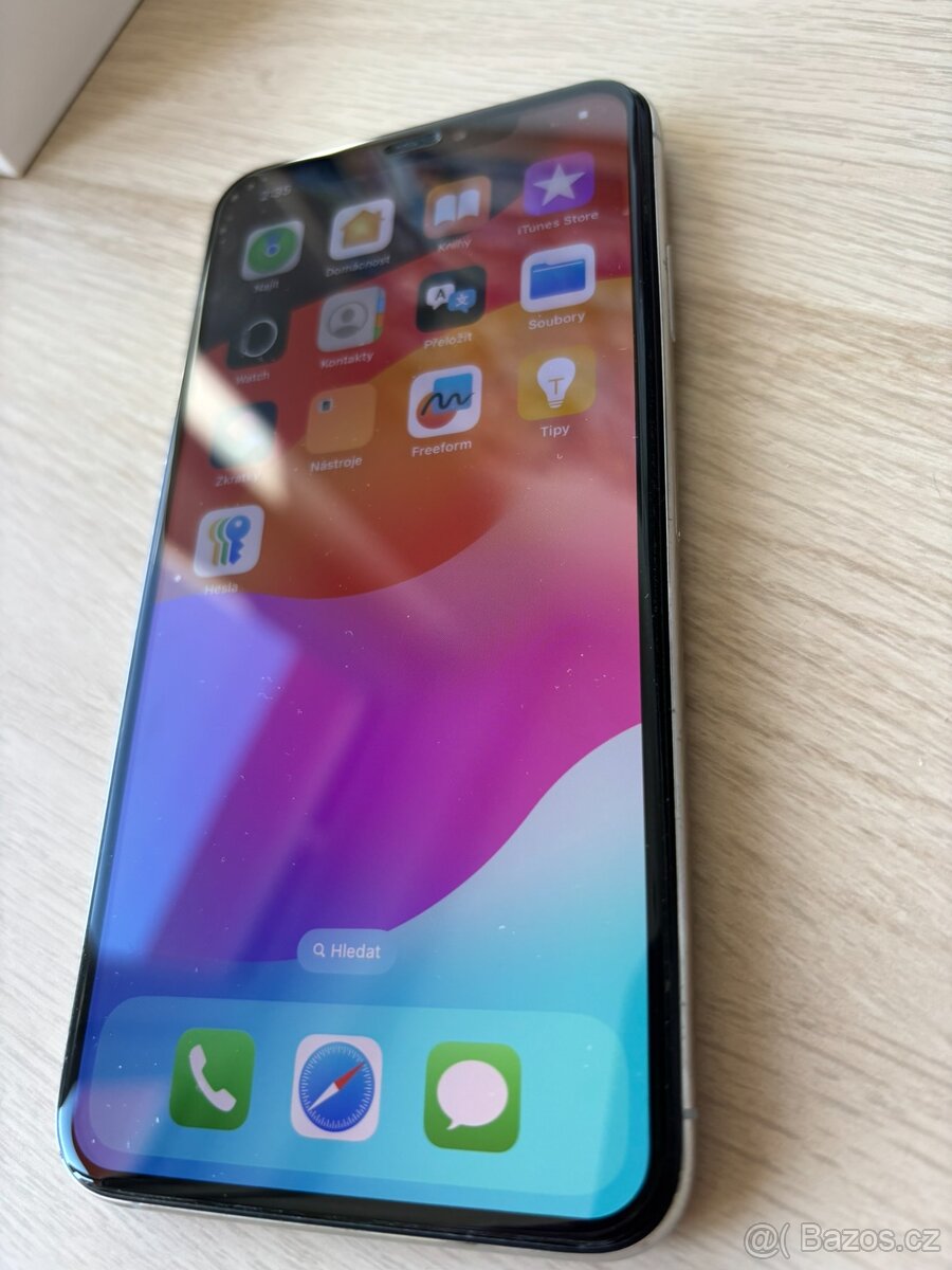 Iphone XS Max 64 GB stříbrný +5 obalů zdarma