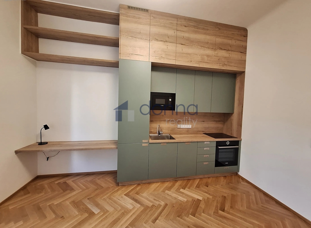 Pronájem bytu 2+kk, 41m², ul. Slezská, Praha 2 - Vinohrady,