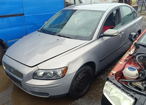 ND z Volvo V40 1997.cm3 100.kw nafta r.v.2004 (K76)