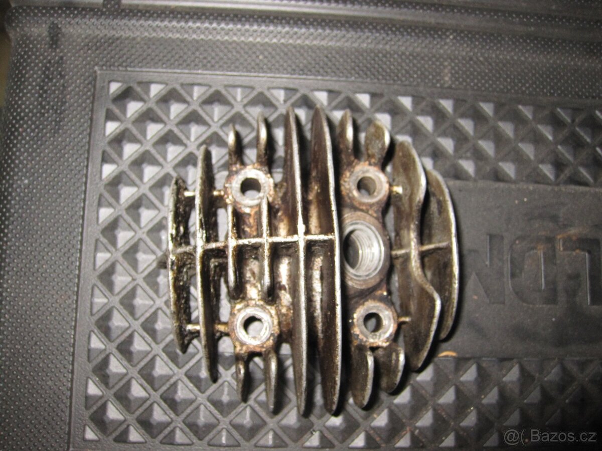 hlava motoru pařez,Jawa 05;555