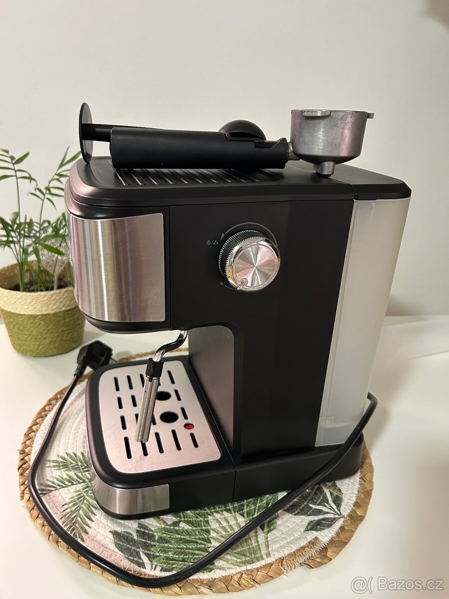 Pákový kávovar Rohnson R-987