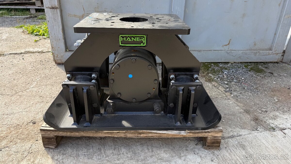 Vibrační deska na bagr pro bagry 4-8t