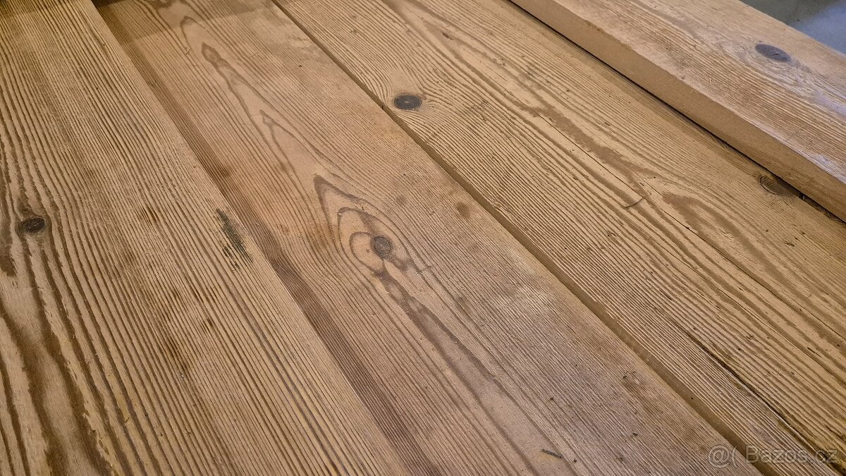 Podlahová prkna kartáčovaná