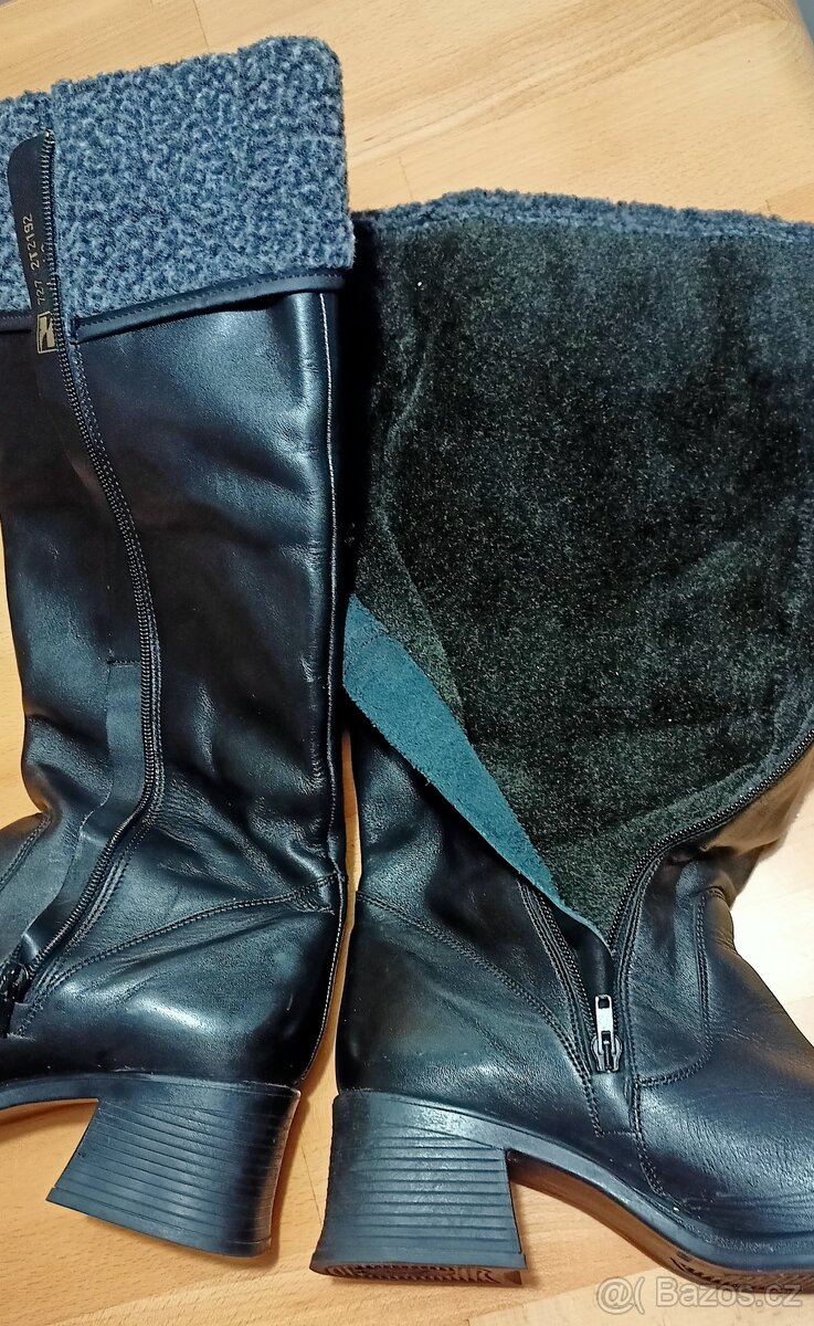 nové dámské kožené kozačky - nenošené