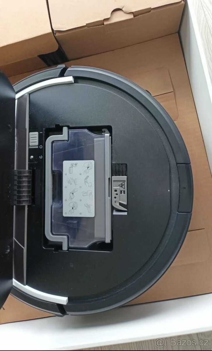 Robotický vysavač + mop iRobot Roomba Combo