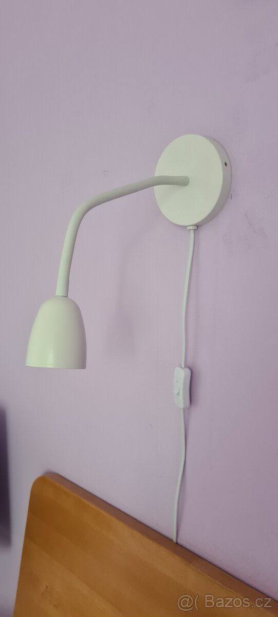 Bílá lampa na zeď 2 kusy
