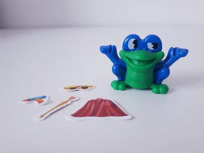 KINDER FIGURKA ŽABKA • ŽÁBA