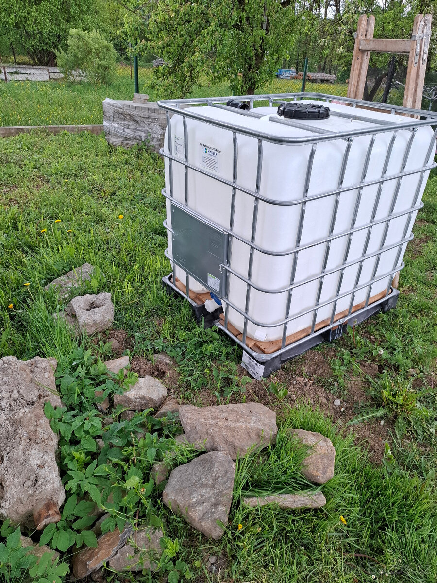IBC-KONTEJNER-NADRZ 1000 LITRU