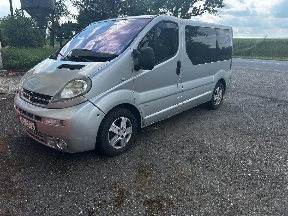 Opel Vivaro tour