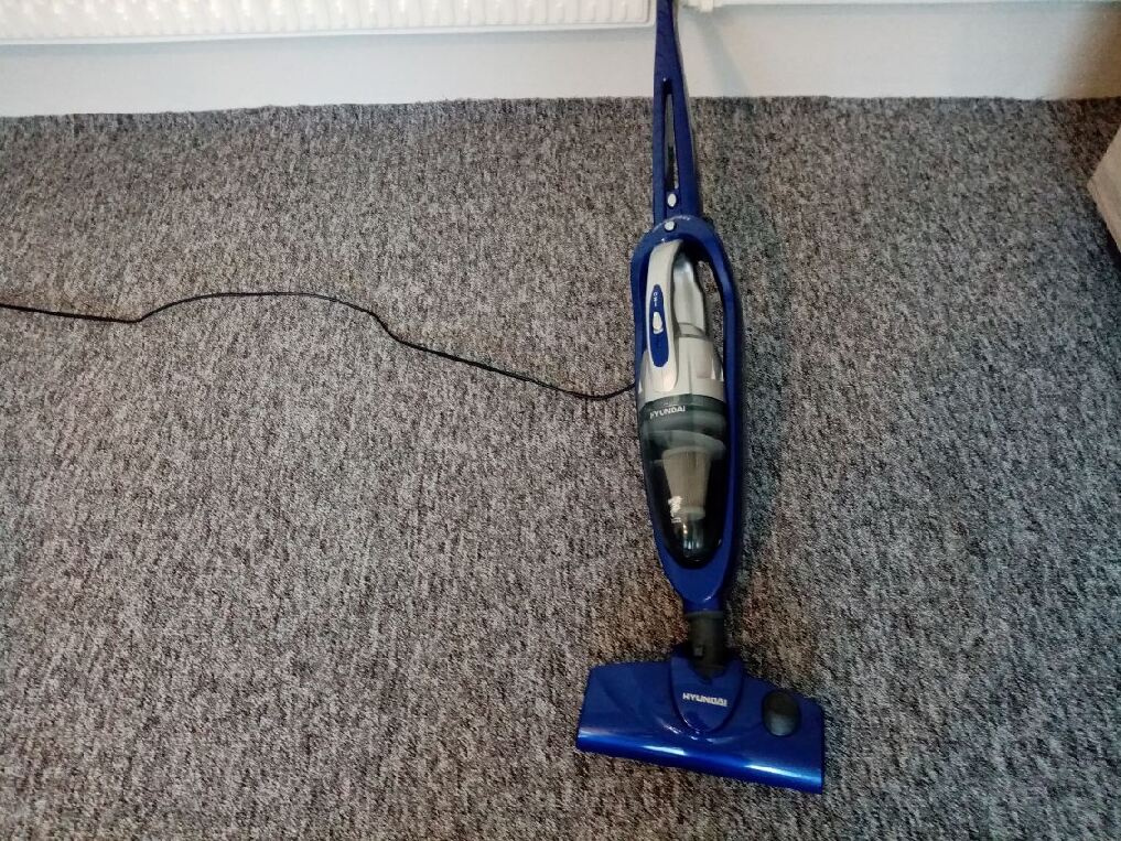 Elektrický tyčový vysavač
