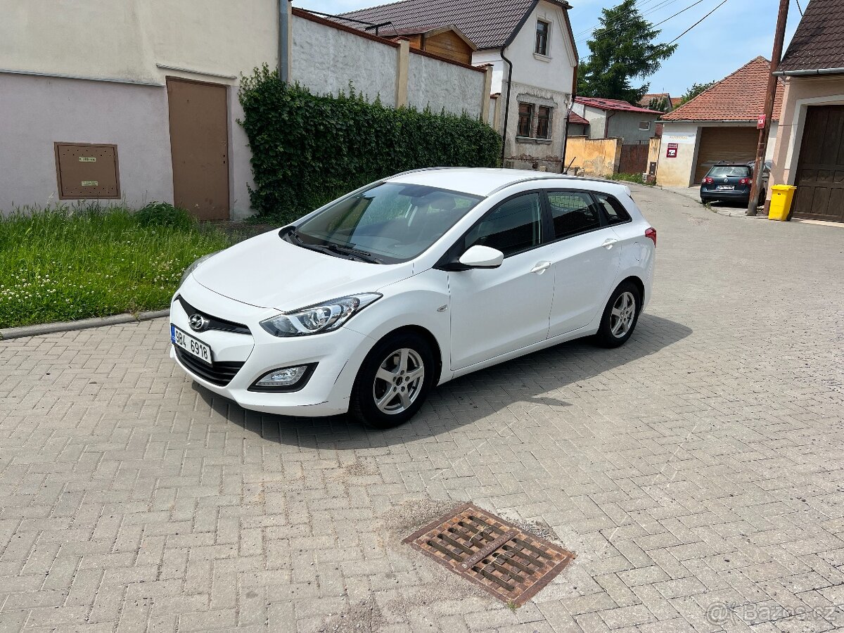 Hyundai i30 1.4i 2013 Klima Alu