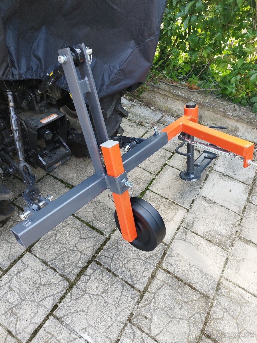 Mechanická kopávačka + závěs