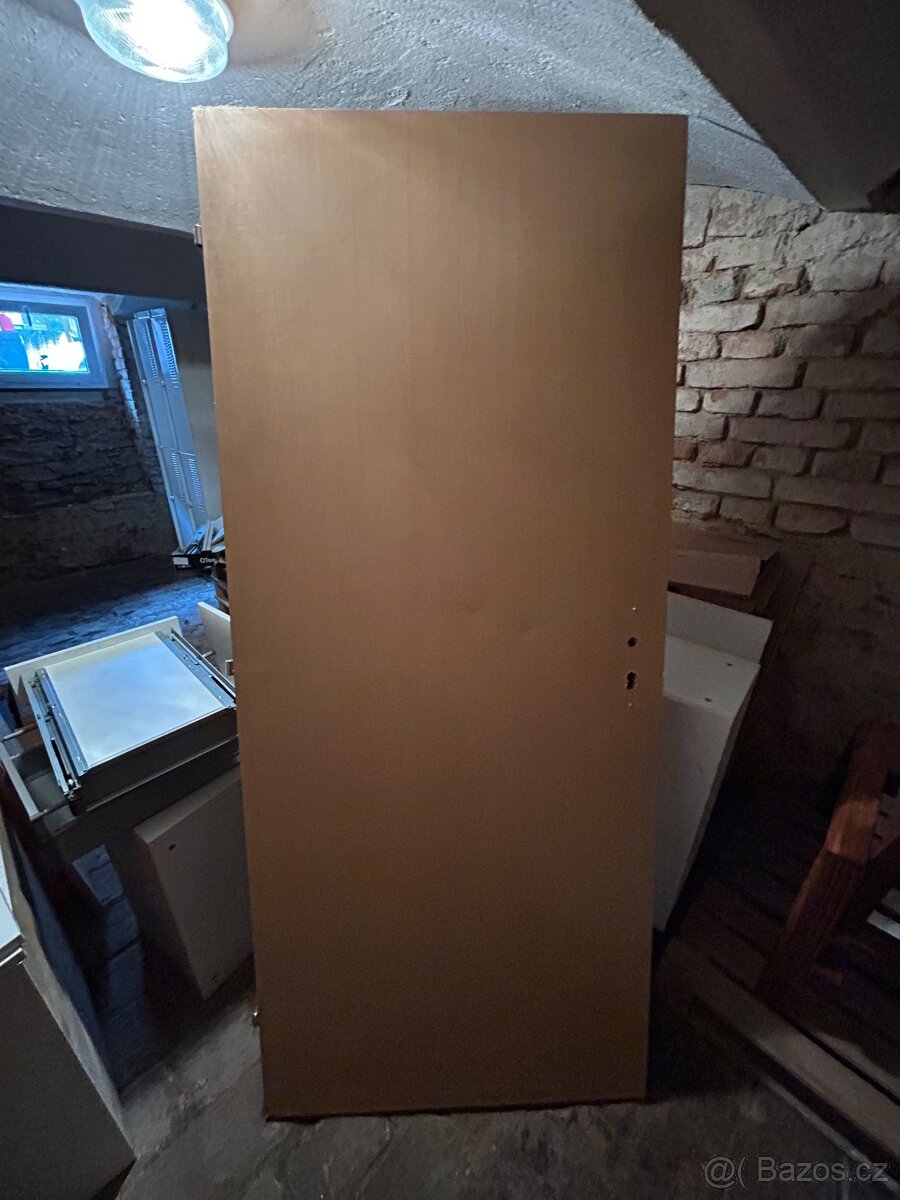 Dveře 80 interiérové hnědé levé
