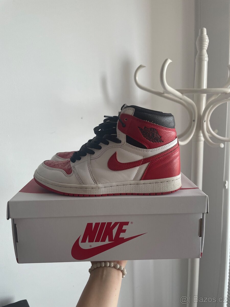 Nike Air Jordan 1 High “Heritage”