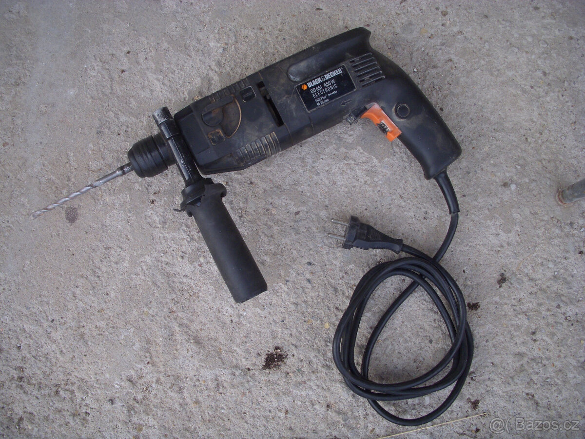 Pneumatická příklepová vrtačka Black&Decker
