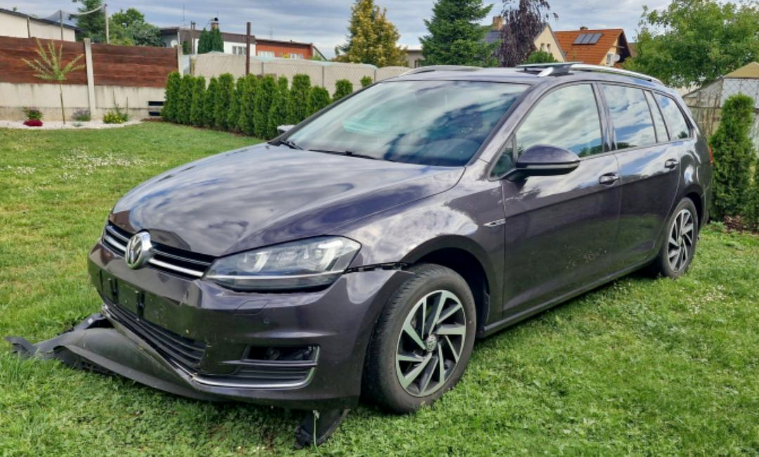 Vůz na náhradní díly VW Golf 7 kombi 2016 CRLB PGT LD7P