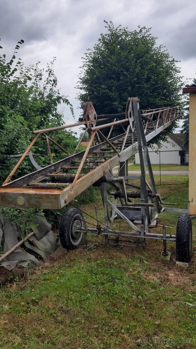Výsuvný žebřík