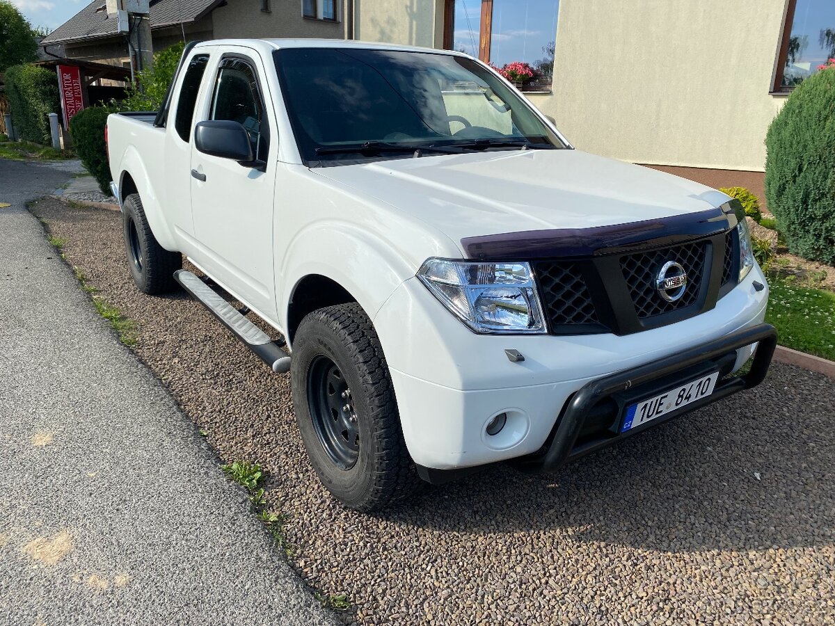 Nissan Frontier/Navara 2.5i