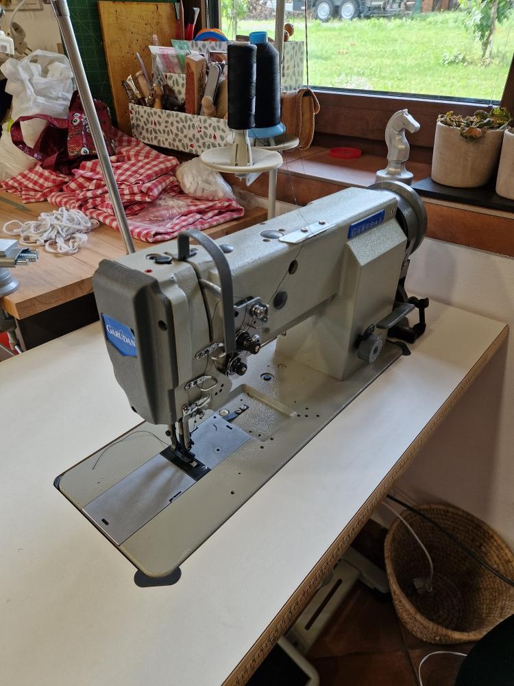 GARUDAN ŠICÍ STROJ GF-130-443 H (komplet)