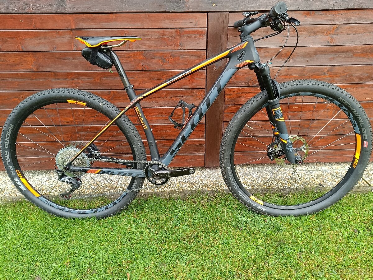 SCOTT SCALE 910 - osazeno komplet Shimano XT - hmotnost 10kg