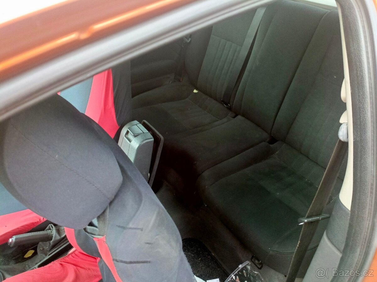 Alfa Romeo 147 3 dvery