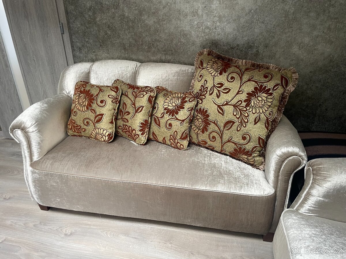 Sada polštářů 4 ks