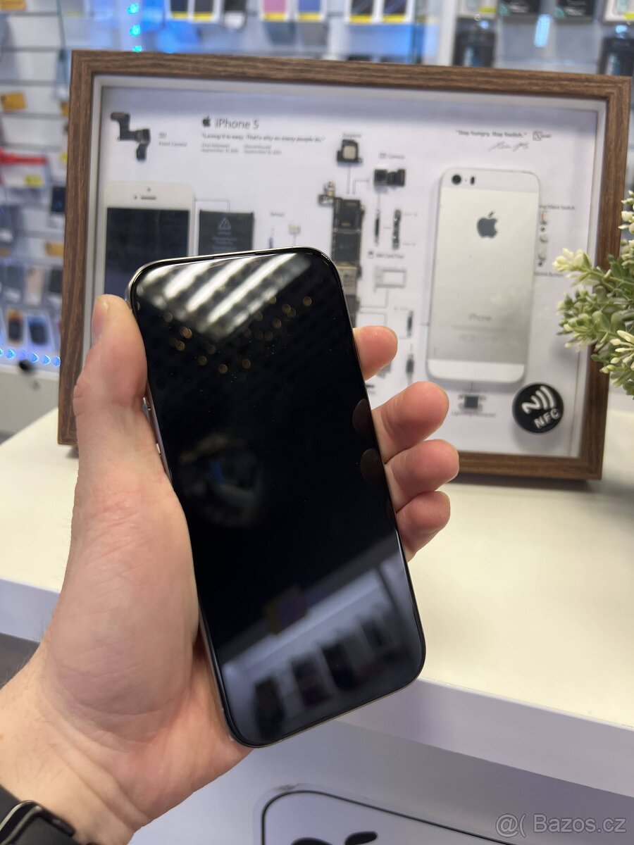 iPhone 16 Pro 128GB Natural Titanium E-SIM