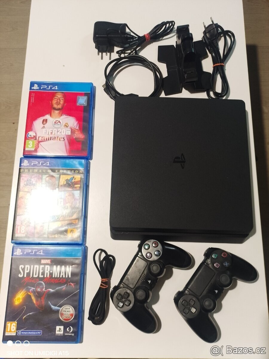 Playstation 4 Slim