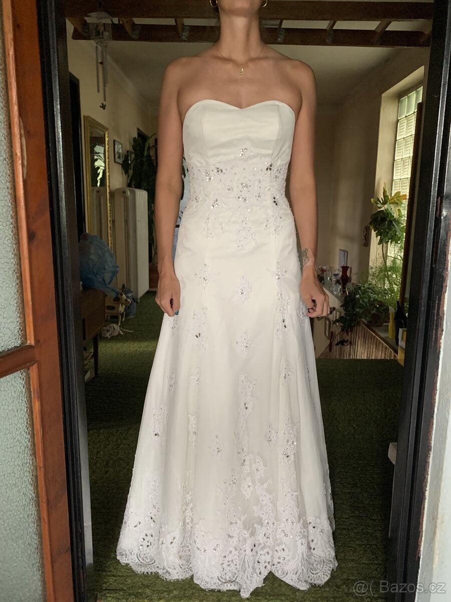 Svatební šaty bez ramínek s kamínky velikost 38