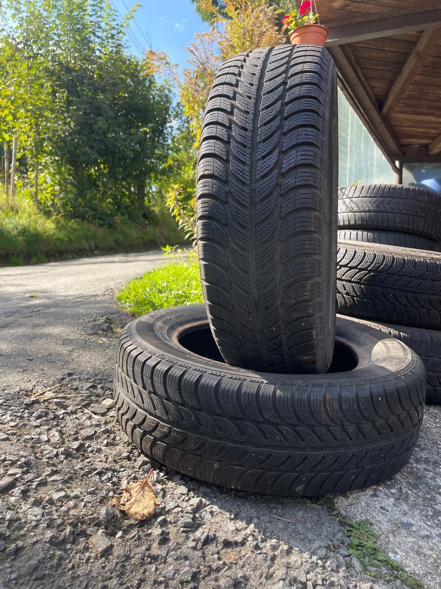 Zimní pneu pár 185/65 r14