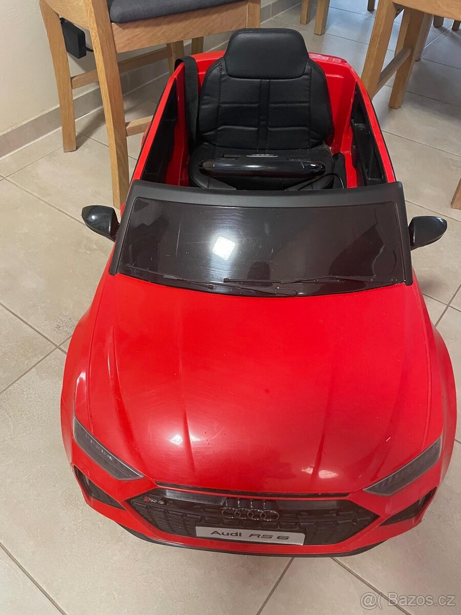 Dětské elektrické auto Audi RS6