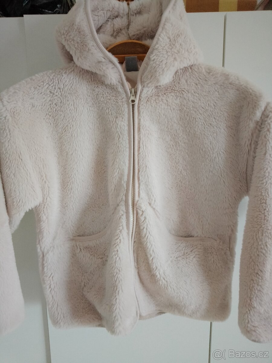 Dívčí zimní kabátek 134